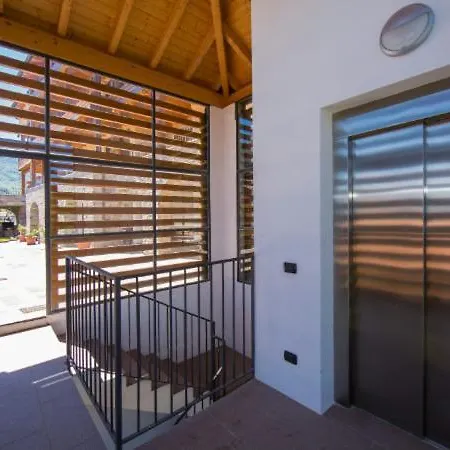 Germasino Sleeps 5 Pool T421736 * Morbio