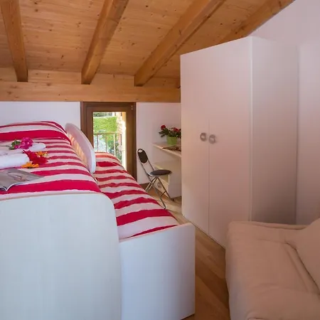 Apartmán Germasino Sleeps 5 Pool T421736 Morbio