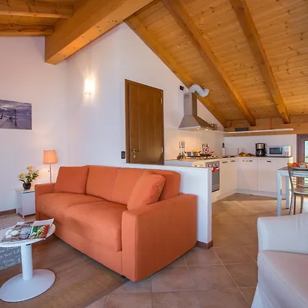 Germasino Sleeps 5 Pool T421736 *