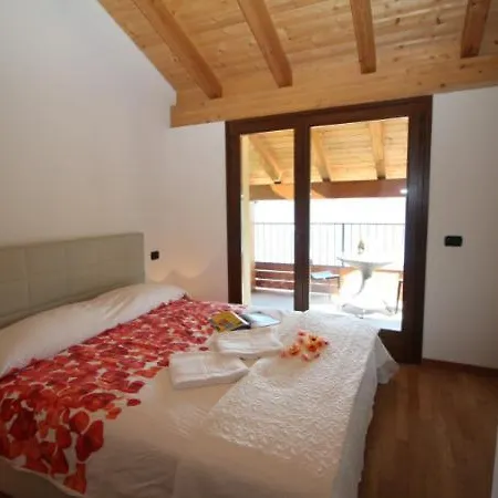 Apartmán Germasino Sleeps 5 Pool T421736 *